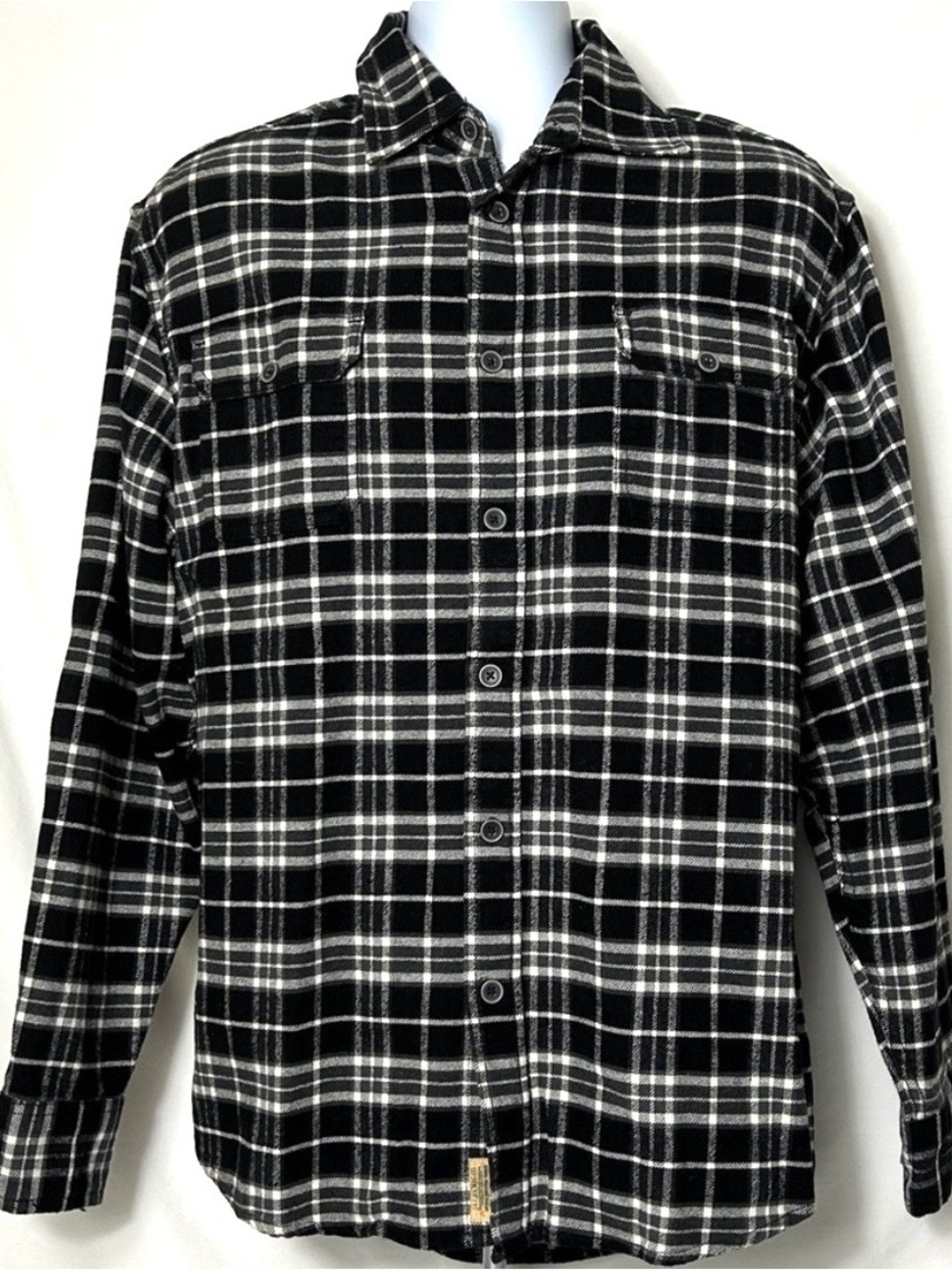 Jachs Men’s Size Large Black White Plaid Long Sleeve Button Front Thick Shirt
